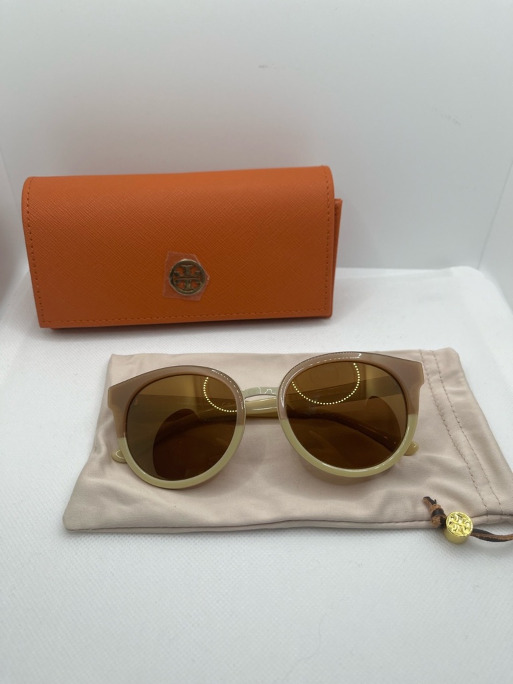 Tory Burch Two-Tone Beige and Brown Round Sunglasses with Orange Case